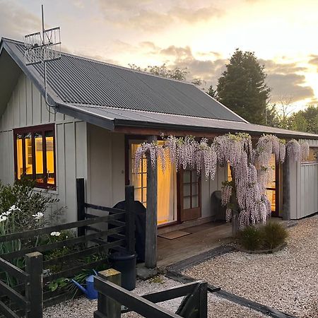 Tasman Village Cottage Extérieur photo