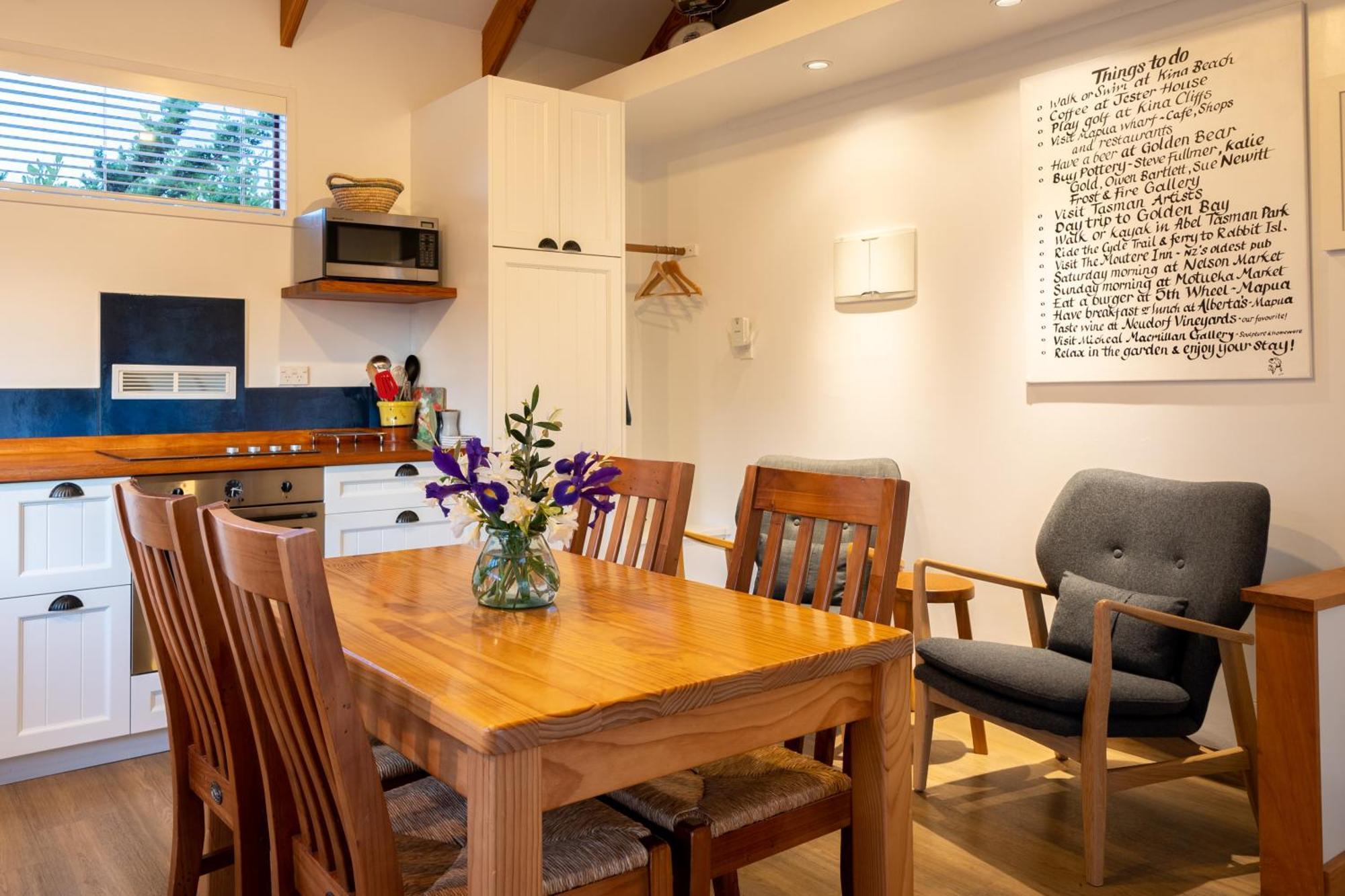 Tasman Village Cottage Extérieur photo