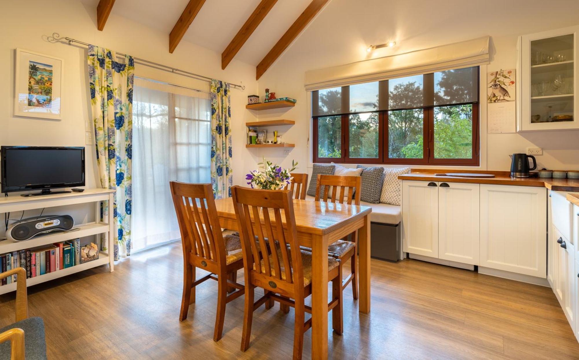Tasman Village Cottage Extérieur photo